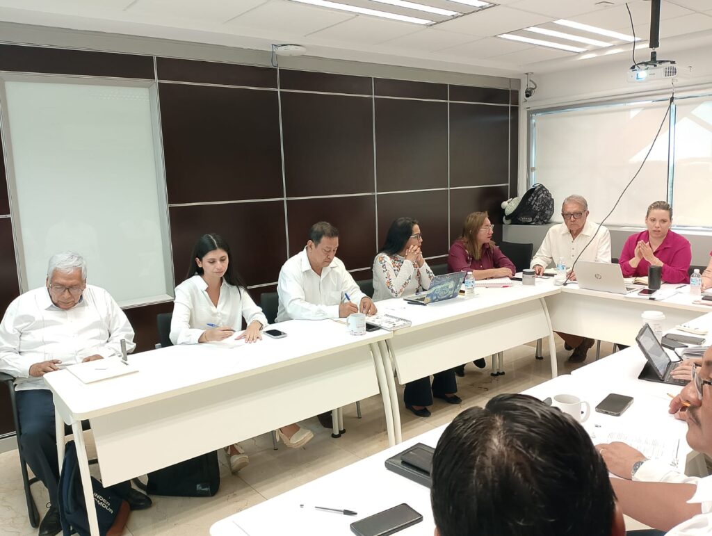 La miel de la península avanza hacia la denominación de origen
