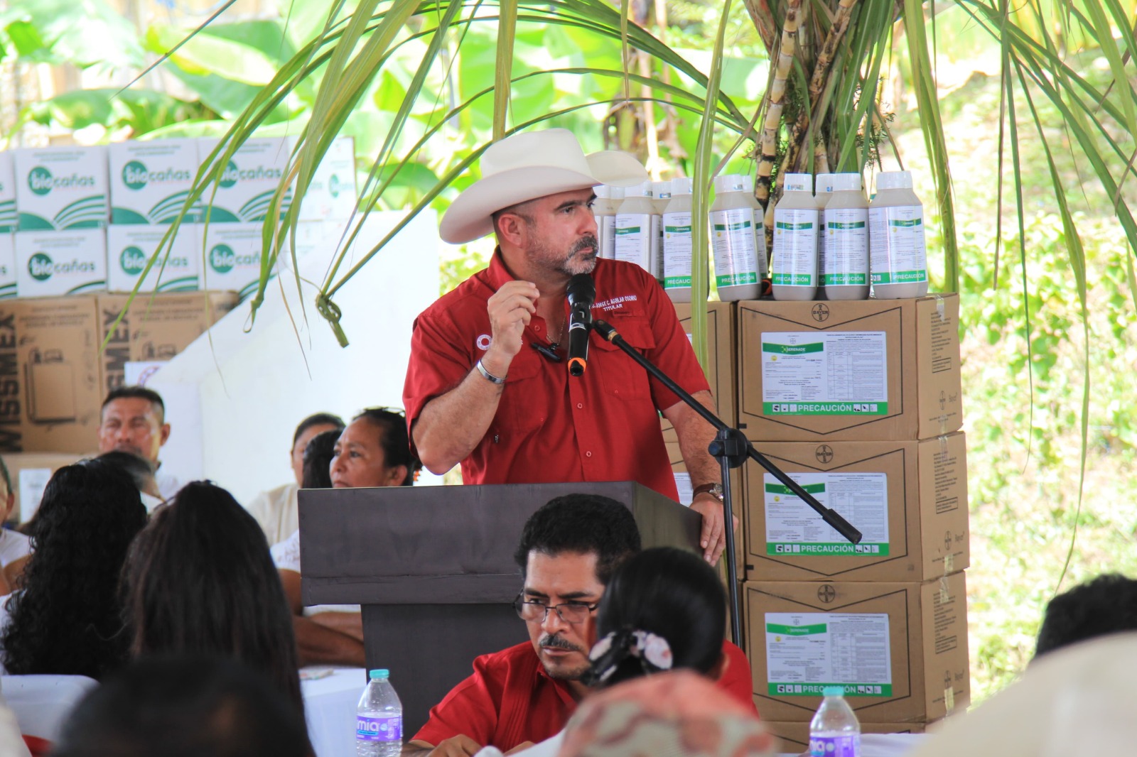 SEDARPE distribuye bioinsumos a cañeros para combatir la marchitez y fortalecer al campo quintanarroense.