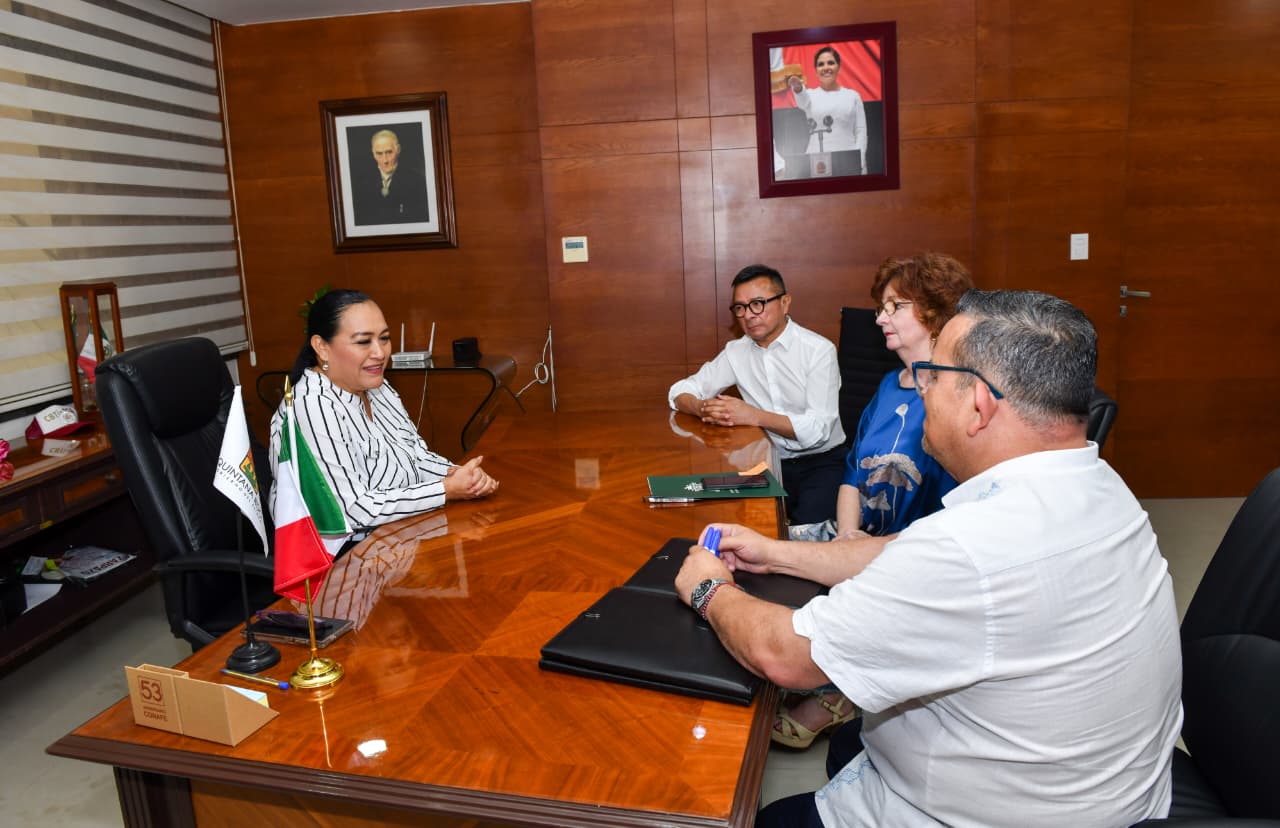 SEQ y UQROO fortalecen la formación docente en Quintana Roo