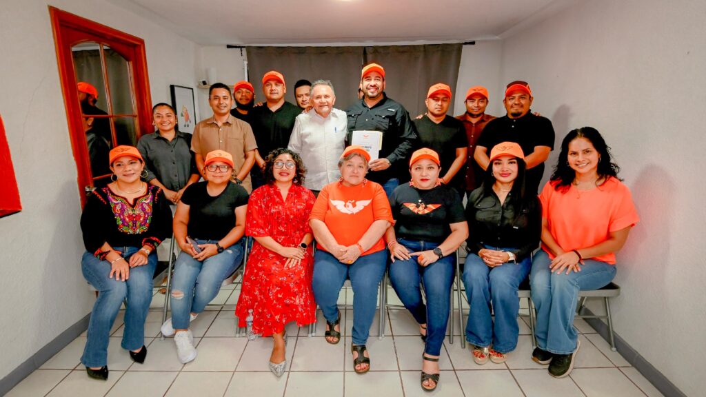 Militantes y dirigentes de MC Quintana durante acto de nombramiento y fortalecimiento de estructura rumbo a 2027.