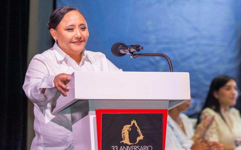 Sesión Solemne por el Aniversario Playa del Carmen, donde se conmemoraron 33 años de la creación del municipio y su desarrollo histórico.