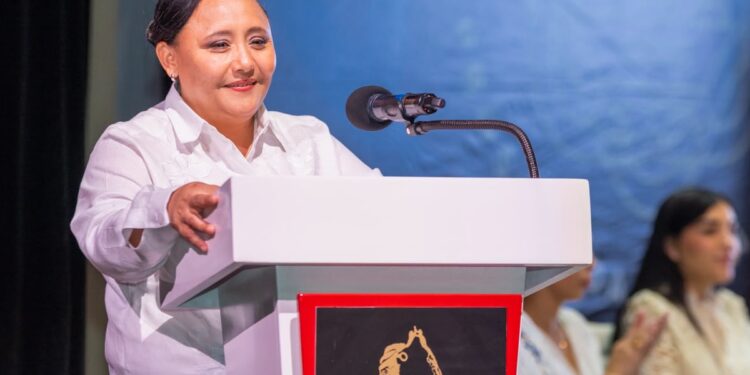 Sesión Solemne por el Aniversario Playa del Carmen, donde se conmemoraron 33 años de la creación del municipio y su desarrollo histórico.