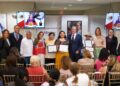 Participantes de Mexicana Emprende 2026 durante la ceremonia de graduación realizada en el Consulado General de México en Orlando.