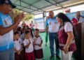 La secretaria de Educación, Elda Xix Euán, durante la puesta en marcha del programa educativo para la enseñanza del idioma inglés en la comunidad.