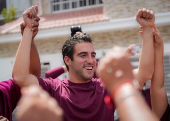 Gino Segura durante la asamblea informativa celebrada en Felipe Carrillo Puerto para dar inicio a sus nuevas tareas territoriales.