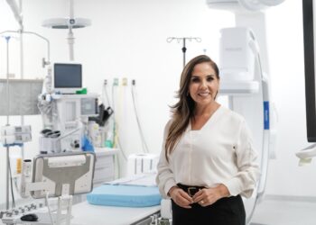 Infraestructura y polos de desarrollo que impulsan el crecimiento y la competitividad estatal en Quintana Roo.