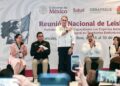 Autoridades de salud y especialistas durante la inauguración del encuentro nacional enfocado en la atención integral de la leishmaniasis.